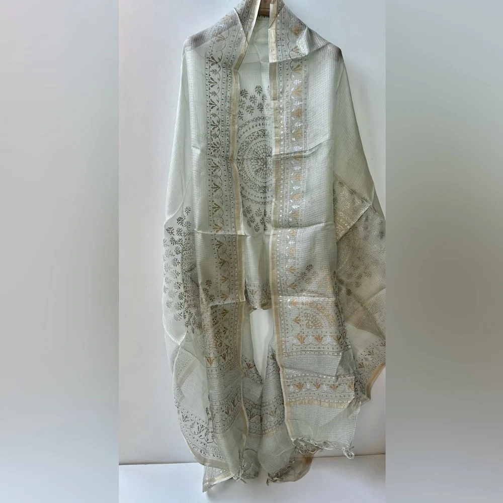 New 100% Silk Elegant Sheer Gray Gold Shawl Wrap 104”x35”